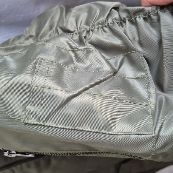 NWT Forever 21 Faux Shearling Bomber Jacket Reversible Sz XS - Picture 8 of 16